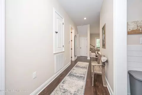 Entry Way - 2000 River Bluffs Dr, Vancleave, MS 39565 photo 2 of 5