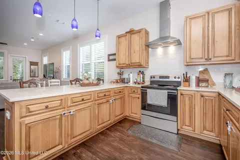 Kitchen - 2000 River Bluffs Dr, Vancleave, MS 39565 photo 5 of 7
