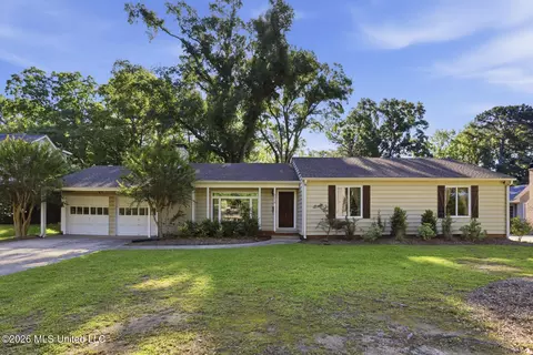 Other - 4014 Oakridge Dr, Jackson, MS 39216 photo 2 of 12