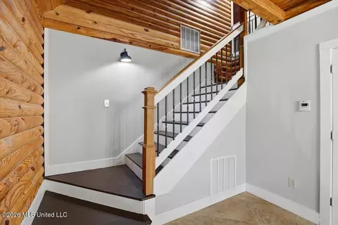 Entry Way - 1090 Cedar Hill Rd, Madison, MS 39110 photo 1 of 2