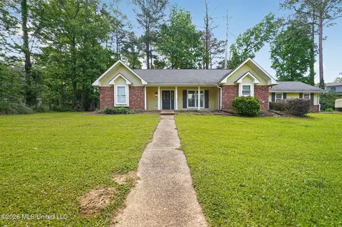 940 Tenby Dr, Brandon, MS 39047