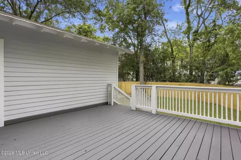 Exterior - 820 Fairview St, Jackson, MS 39202 photo 5 of 7