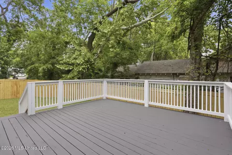 Exterior - 820 Fairview St, Jackson, MS 39202 photo 4 of 7