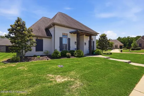 Exterior - 715 Prosperity Xing, Flowood, MS 39232 photo 2 of 9
