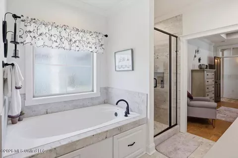 Bath - 715 Prosperity Xing, Flowood, MS 39232 photo 3 of 4