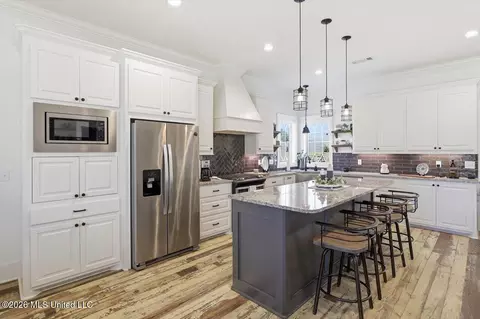 Kitchen - 715 Prosperity Xing, Flowood, MS 39232 photo 1 of 4