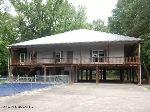 346 Old Foxworth Rd, Columbia, MS 39429