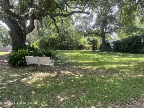 241 Walston Ave, Gulfport, MS 39507