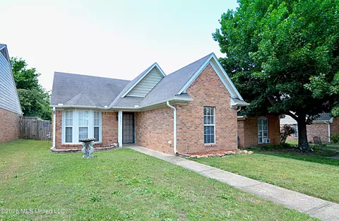 5521 Bradley Dr, Southaven, MS 38671