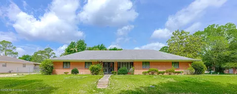 6605 Abraham Lincoln Dr, Jackson, MS 39213