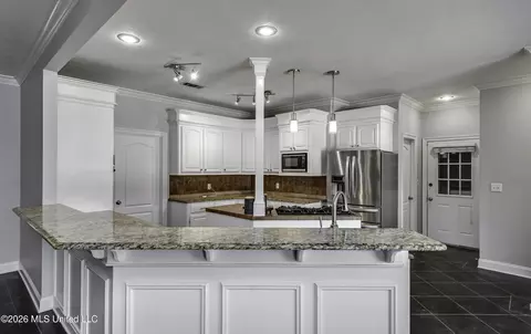 Kitchen - 104 Brookside Pl, Madison, MS 39110 photo 2 of 7
