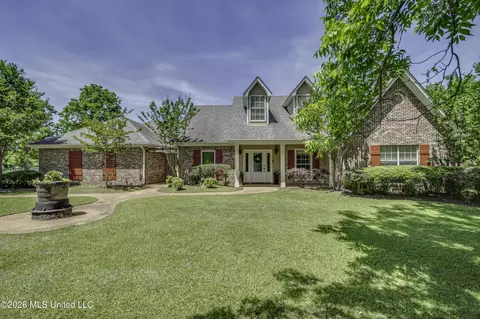 104 Brookside Pl, Madison, MS 39110
