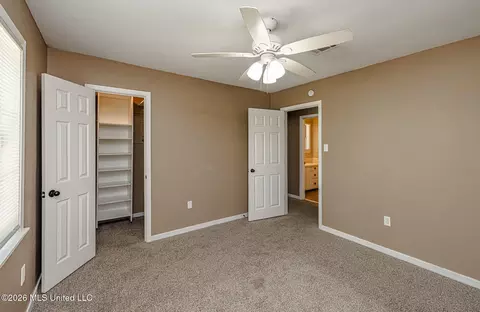 Bedroom - 5756 Gladewood Dr, Jackson, MS 39211 photo 2 of 5