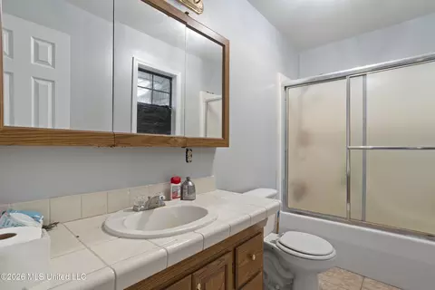 Bath - 4875 Plantation Rd, Saucier, MS 39574 photo 1 of 2
