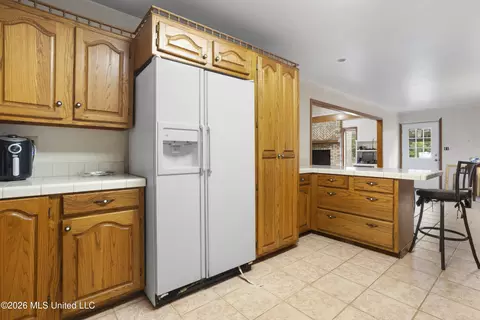 Kitchen - 4875 Plantation Rd, Saucier, MS 39574 photo 4 of 4