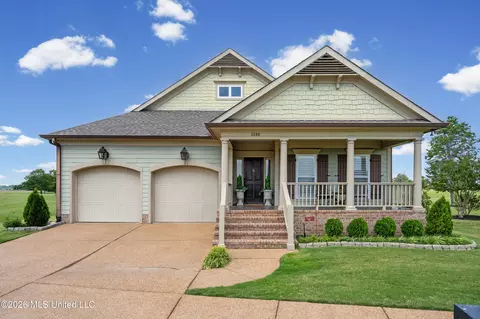 1208 Gallery Walk Dr, Robinsonville, MS 38664
