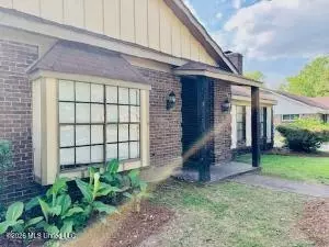 5055 Romany Dr, Jackson, MS 39211 photo 3