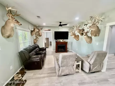 Living - 99 N Wade Rd, Drew, MS 38737 photo 1 of 1