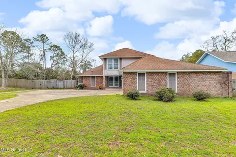 2414 Burke St, Gulfport, MS 39507