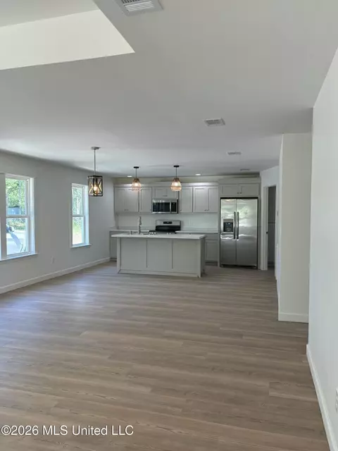Kitchen - 124 Albert Davis Rd, Lucedale, MS 39452 photo 3 of 6
