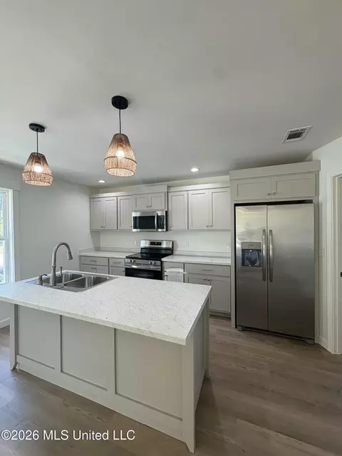Kitchen - 124 Albert Davis Rd, Lucedale, MS 39452 photo 1 of 6