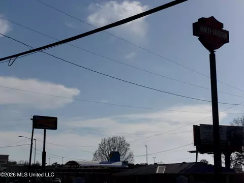 944 Cedar Lake Rd, Biloxi, MS 39532 photo 6