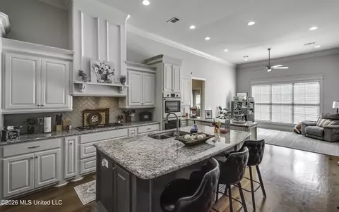 Kitchen - 518 Devereaux Dr, Brandon, MS 39042 photo 1 of 7