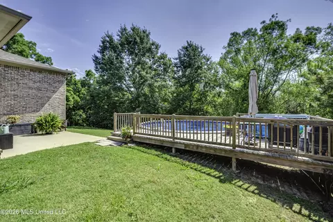 Exterior - 518 Devereaux Dr, Brandon, MS 39042 photo 9 of 10