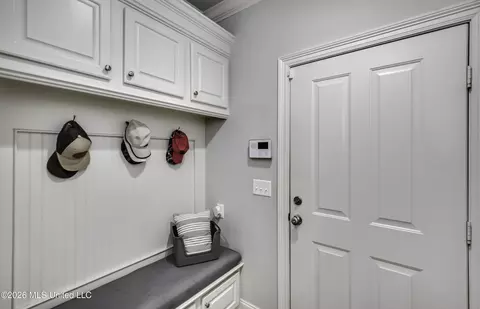 Entry Way - 518 Devereaux Dr, Brandon, MS 39042 photo 3 of 3