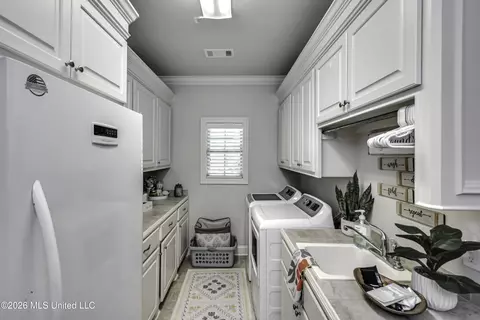 Other - 518 Devereaux Dr, Brandon, MS 39042 photo 9 of 16