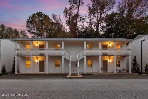 114 Ethel Cir #32, Ocean Springs, MS 39564