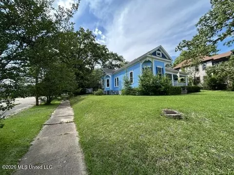 Exterior - 430 3rd St, Mccomb, MS 39648 photo 9 of 20