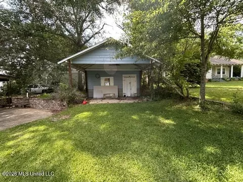 Exterior - 430 3rd St, Mccomb, MS 39648 photo 18 of 20