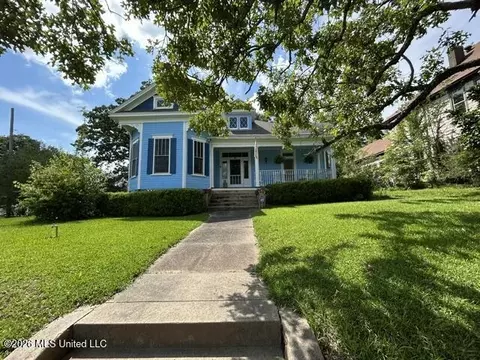 Exterior - 430 3rd St, Mccomb, MS 39648 photo 5 of 20
