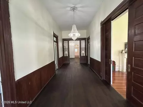 Entry Way - 430 3rd St, Mccomb, MS 39648 photo 1 of 9