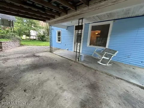 Exterior - 430 3rd St, Mccomb, MS 39648 photo 13 of 20