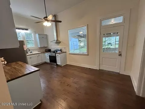 Kitchen - 430 3rd St, Mccomb, MS 39648 photo 1 of 6