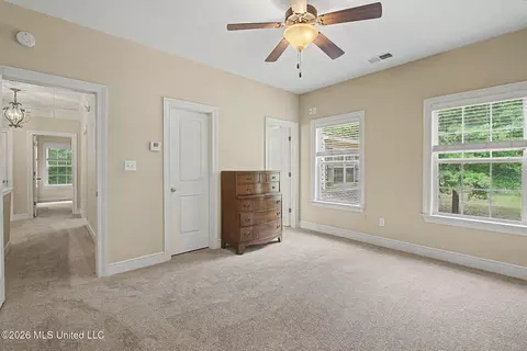 Entry Way - 8 E Crockett Loop, Hernando, MS 38632 photo 3 of 3