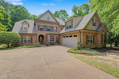 8 E Crockett Loop, Hernando, MS 38632