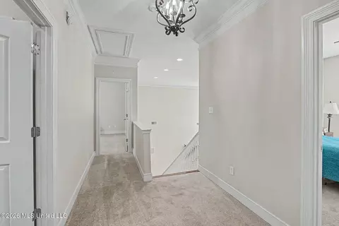 Entry Way - 8 E Crockett Loop, Hernando, MS 38632 photo 2 of 3