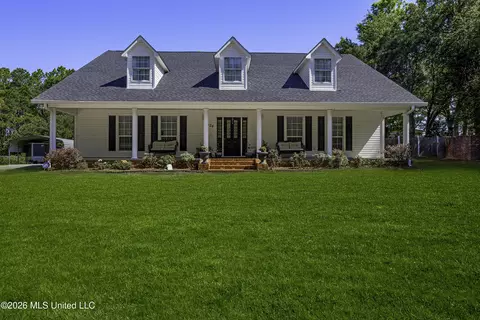 5424 Dogwood Dr, Vancleave, MS 39565