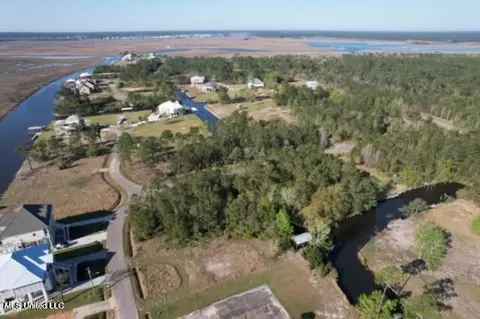 1446 Hanakealoha Pl, Diamondhead, MS 39525 photo 2