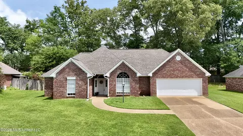 126 Kirkwood Dr, Clinton, MS 39056