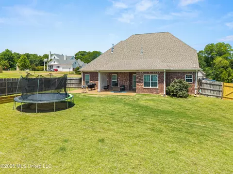 Exterior - 569 Walkers Way, Hernando, MS 38632 photo 5 of 7