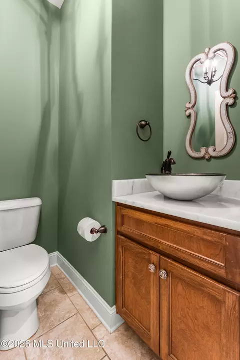 Bath - 569 Walkers Way, Hernando, MS 38632 photo 1 of 5