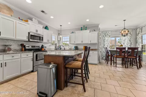 Kitchen - 569 Walkers Way, Hernando, MS 38632 photo 1 of 6