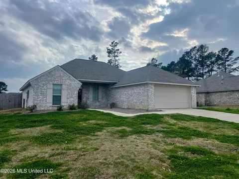 Exterior - 130 Chartleigh Cir, Canton, MS 39046 photo 2 of 3