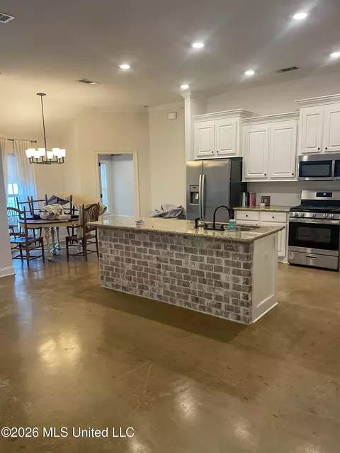 Kitchen - 130 Chartleigh Cir, Canton, MS 39046 photo 1 of 2
