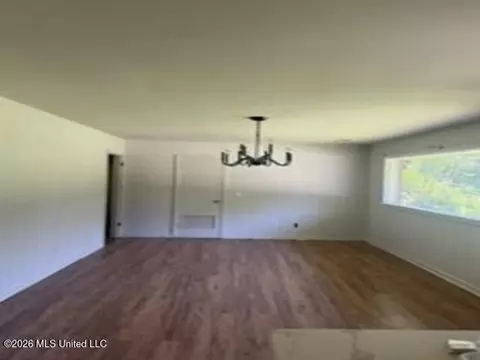 Living - 589 S Dunn St, Eupora, MS 39744 photo 2 of 3