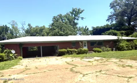 589 S Dunn St, Eupora, MS 39744